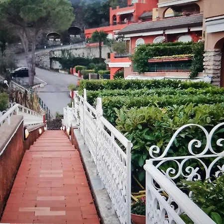 Portofino Est Apartment