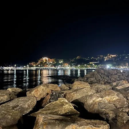 Portofino Est Apartment *