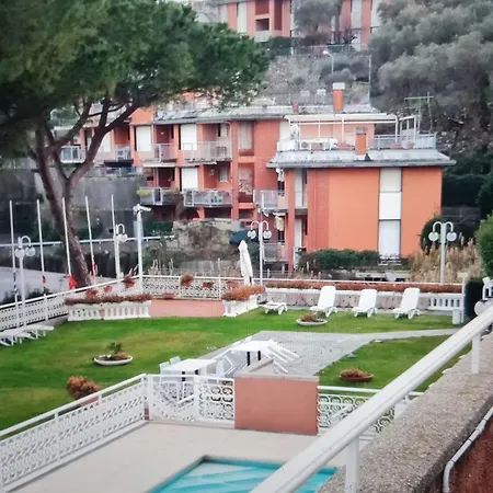 Portofino Est Apartment